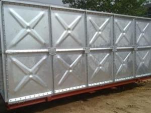 Galvanized steel water tank